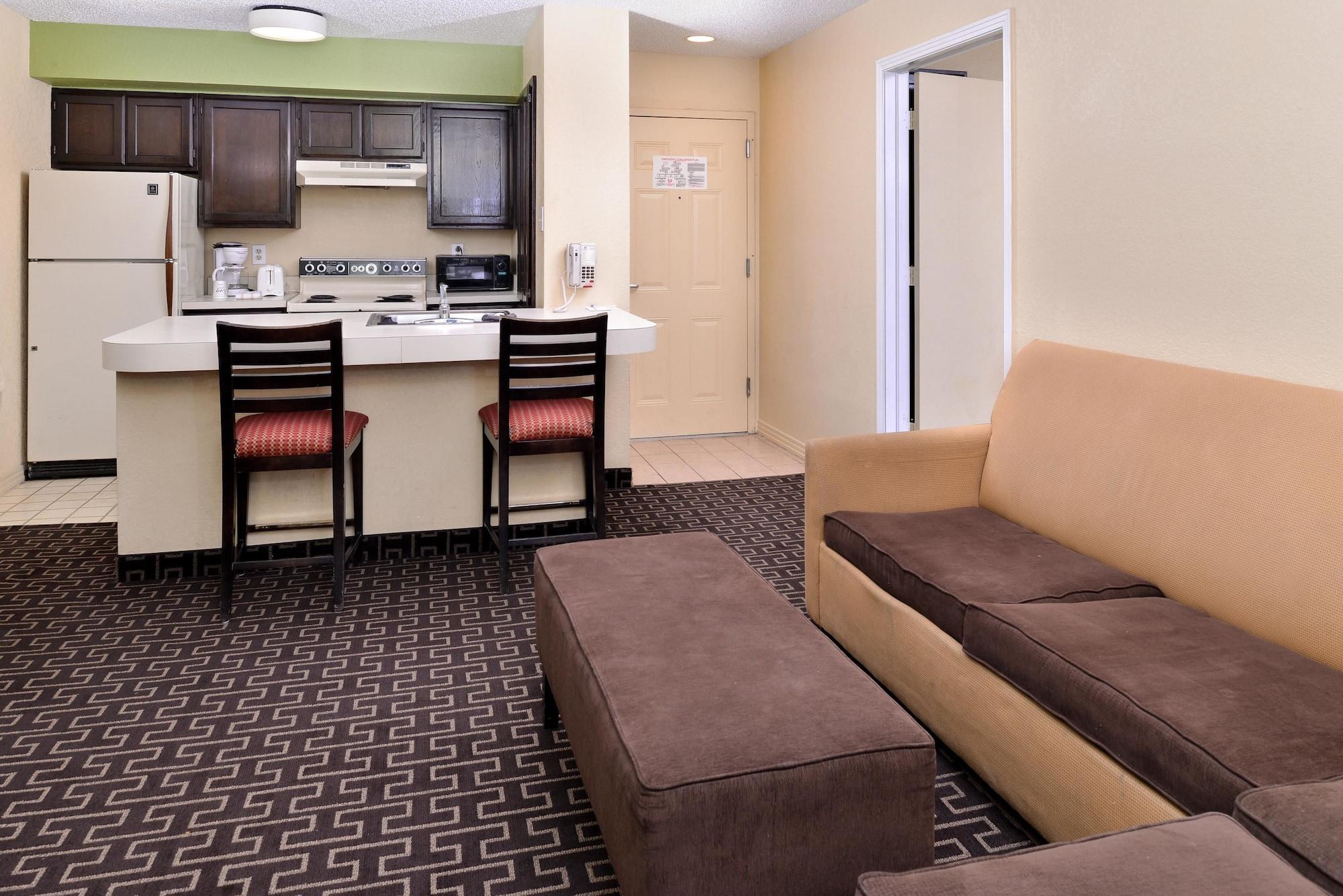Americas Best Value Inn & Suites Extended Stay - Талса Екстер'єр фото