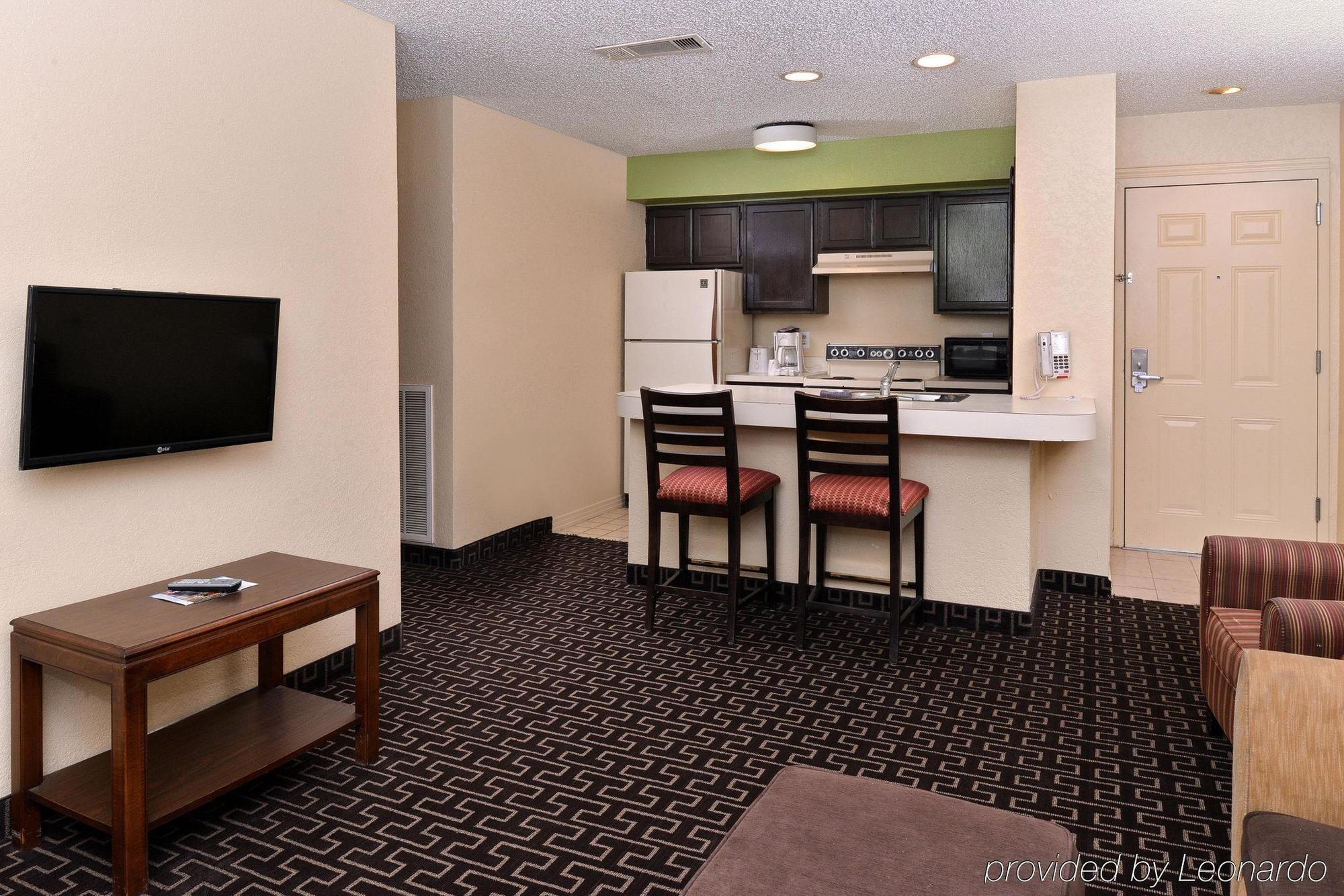 Americas Best Value Inn & Suites Extended Stay - Талса Екстер'єр фото