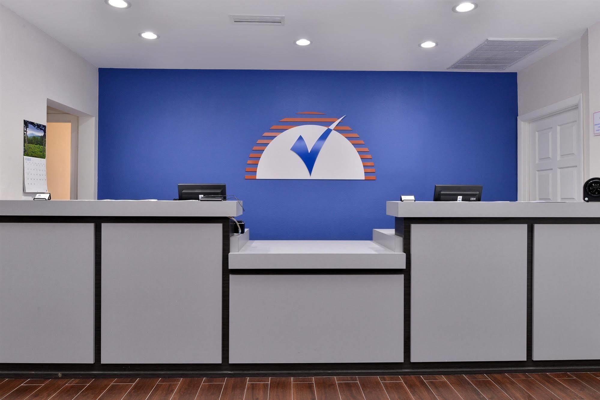 Americas Best Value Inn & Suites Extended Stay - Талса Екстер'єр фото