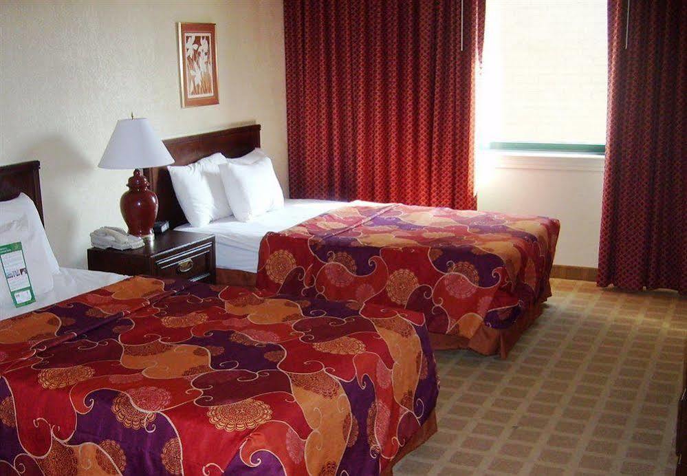 Americas Best Value Inn & Suites Extended Stay - Талса Екстер'єр фото