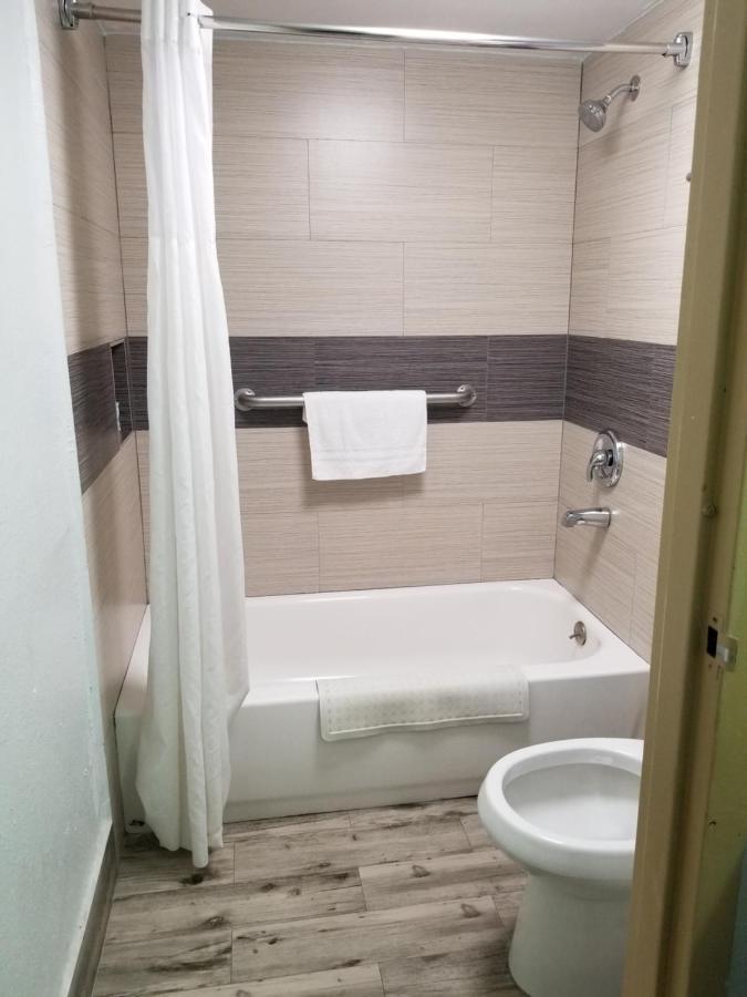 Americas Best Value Inn & Suites Extended Stay - Талса Екстер'єр фото